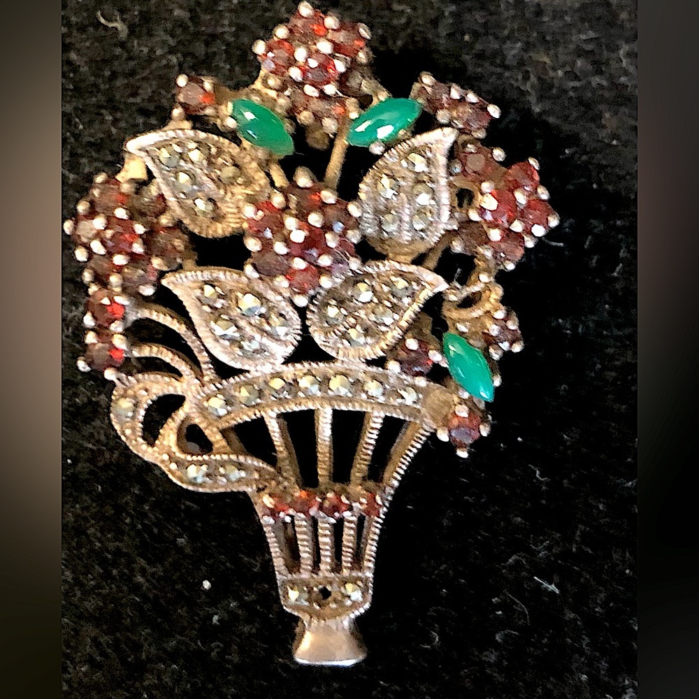 Vintages brooches